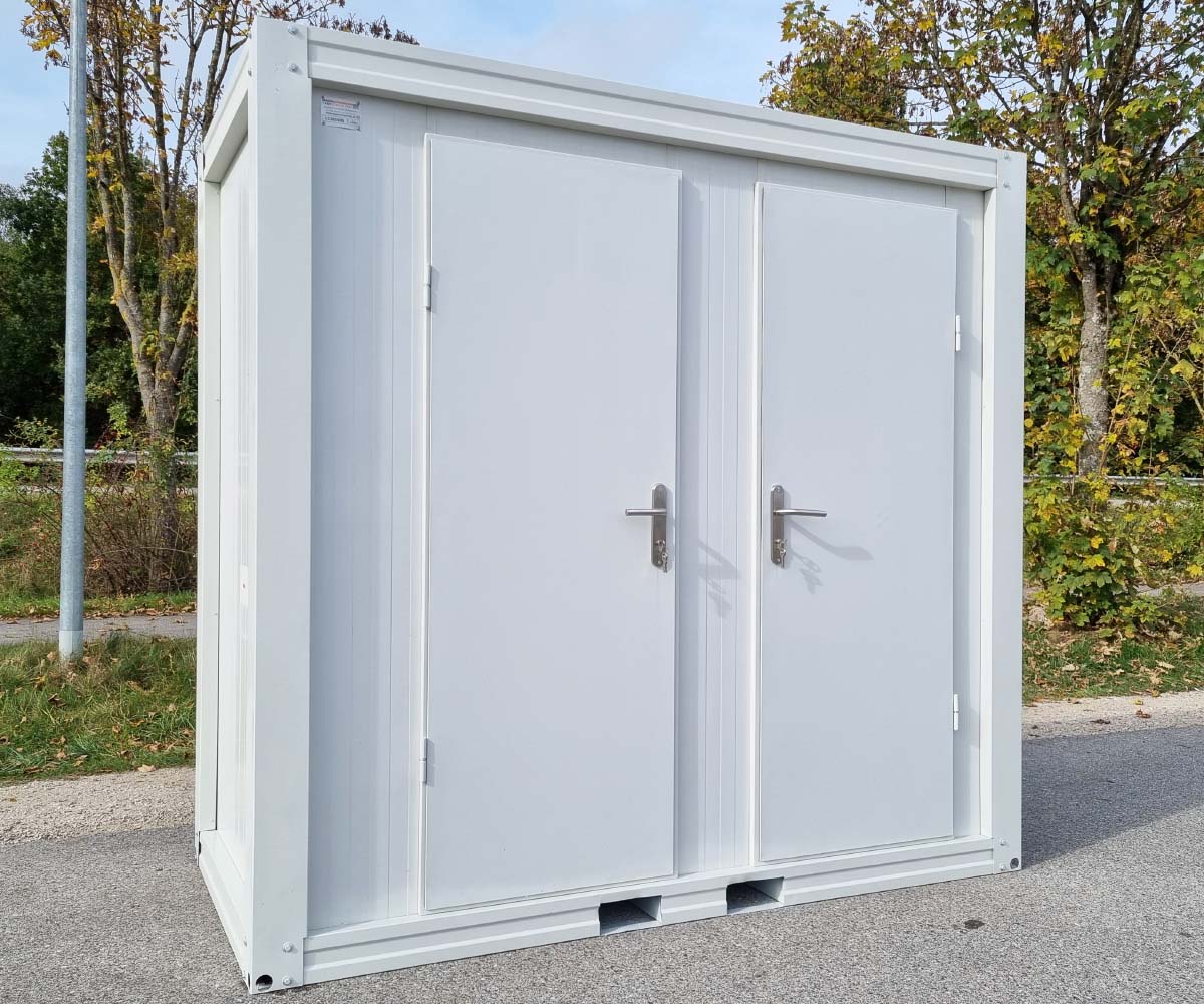 AZ.jpg Sanitärcontainer SCDD RAL 9002 Grauweiß | H 2350 x B 2400 x T 1250 mm | 2 Türen | mit Dusche – Bild 1